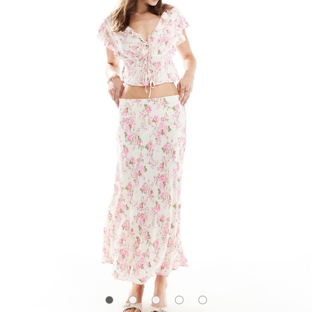 Mango Floral 2-Piece Set | Size L bottom/ M top Pink Rose Crop Top & Midi Skirt